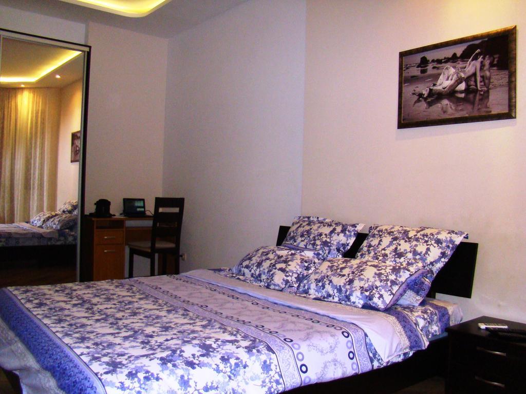 Pleasure Apartment Near Center Of Odessa Cameră foto